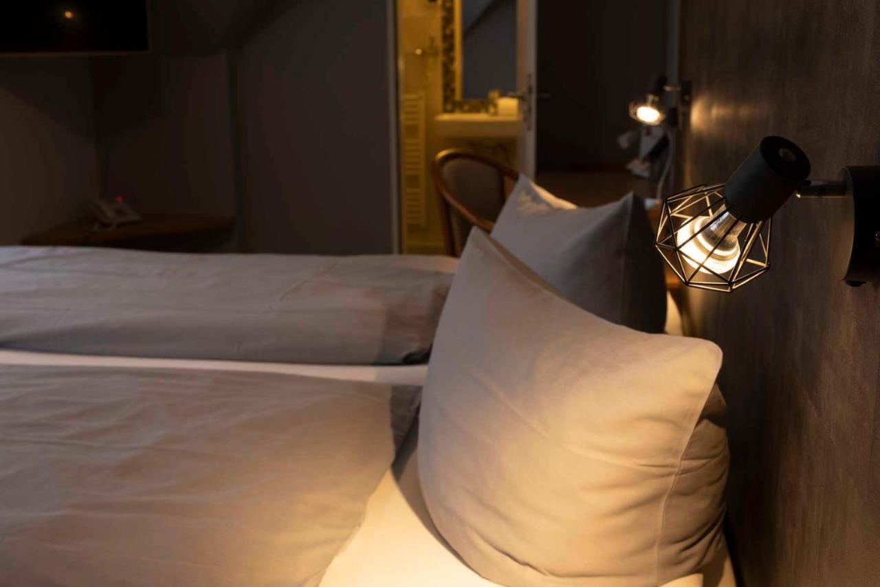 Hotel เรนด์สบูร์ก ภายนอก รูปภาพ